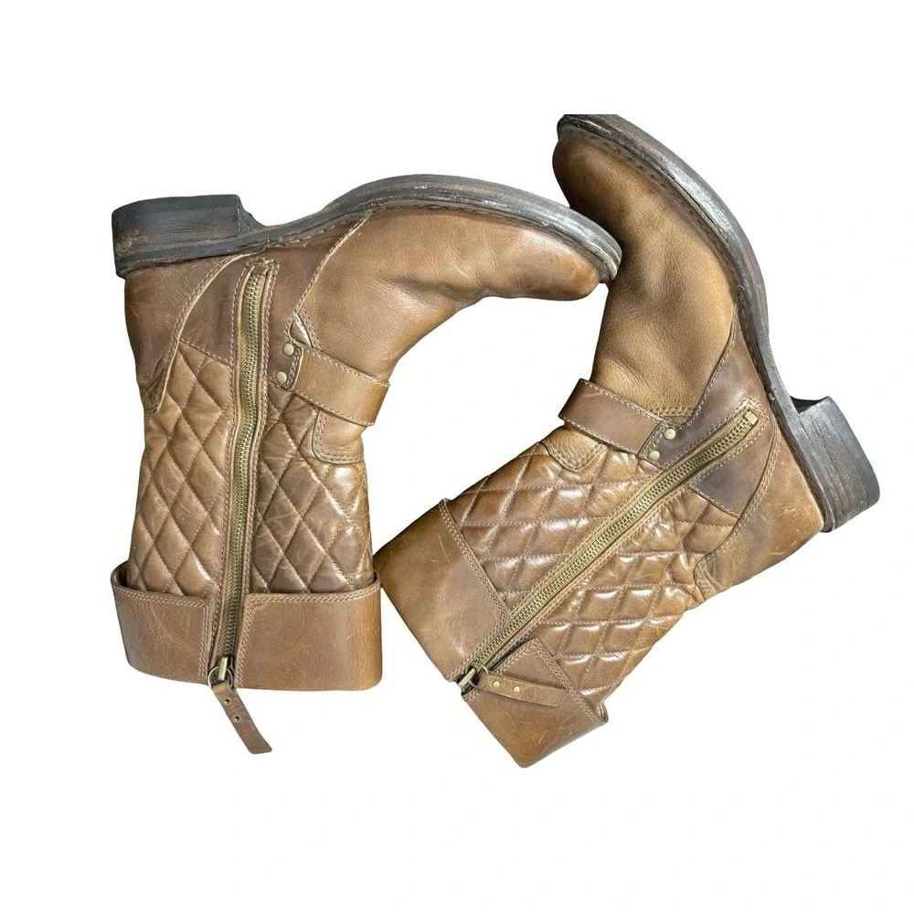 UGG Australia Conor Fawn Boots FAWN short Moto Buckle Boots Size 8 Womens‎